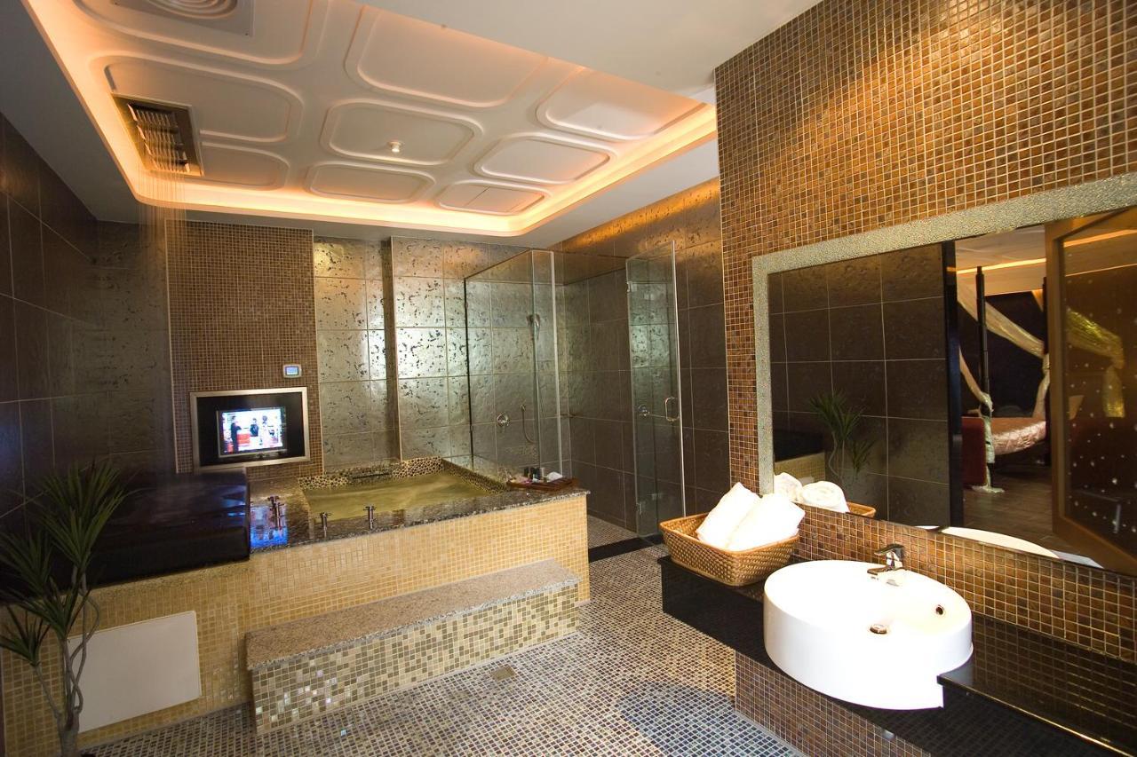 Chateau Motel & Spa Kaohsiung Exterior foto