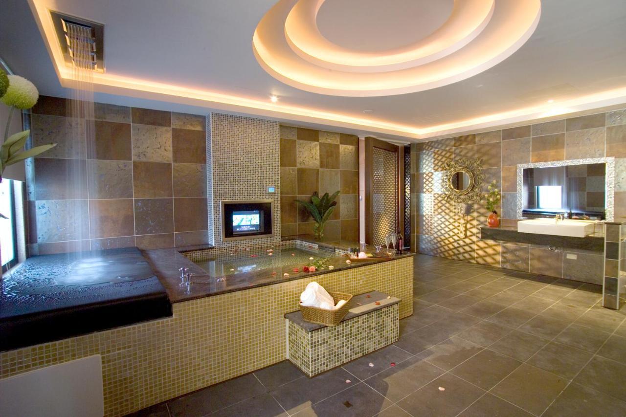 Chateau Motel & Spa Kaohsiung Exterior foto